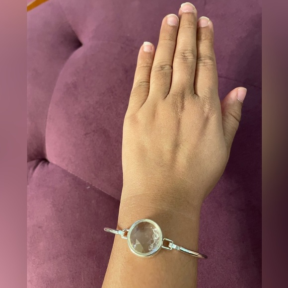 Unique silver and glass bracelet with moving crystals - Picture 4 of 5